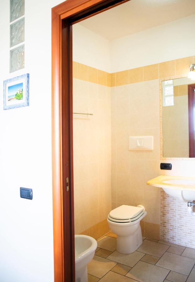 Hôtel Il Fenicottero à Quartu SantʼElena Extérieur photo