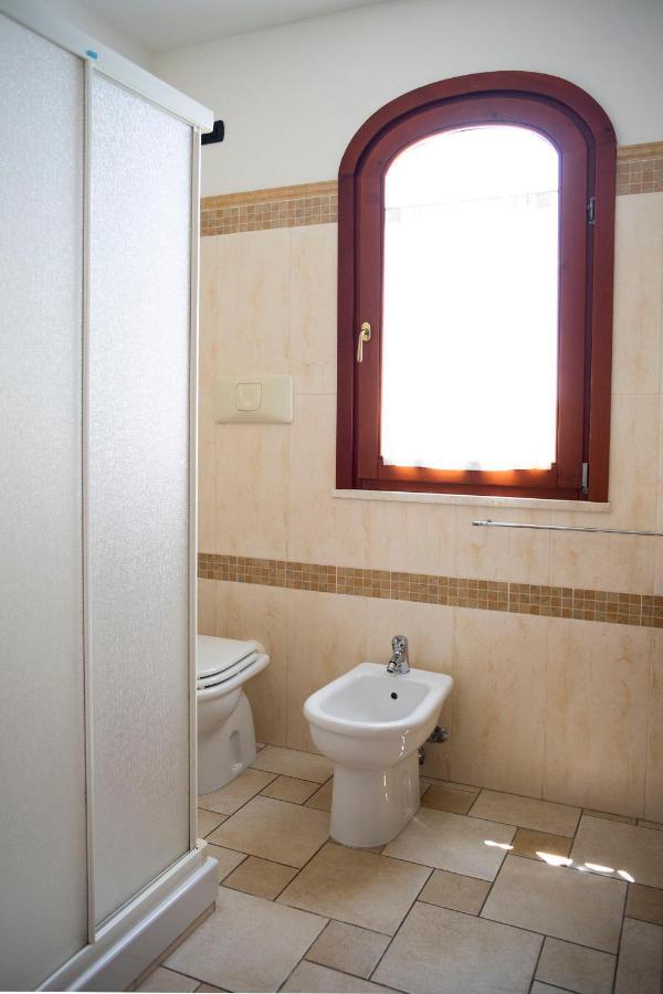 Hôtel Il Fenicottero à Quartu SantʼElena Extérieur photo
